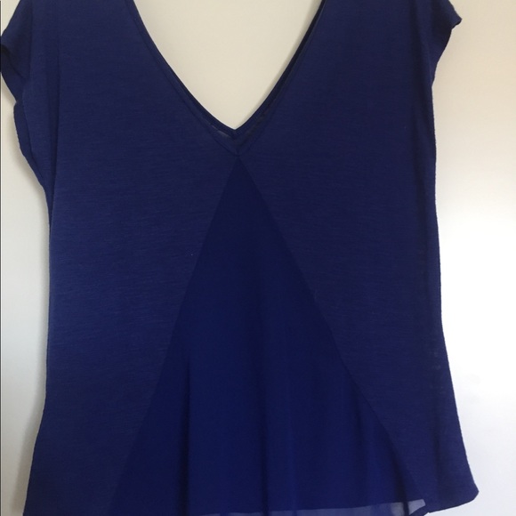 Short sleeved royal blue top - Picture 4 of 5